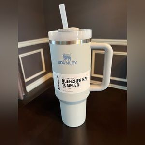 NWT Stanley 40oz Tumbler Fog